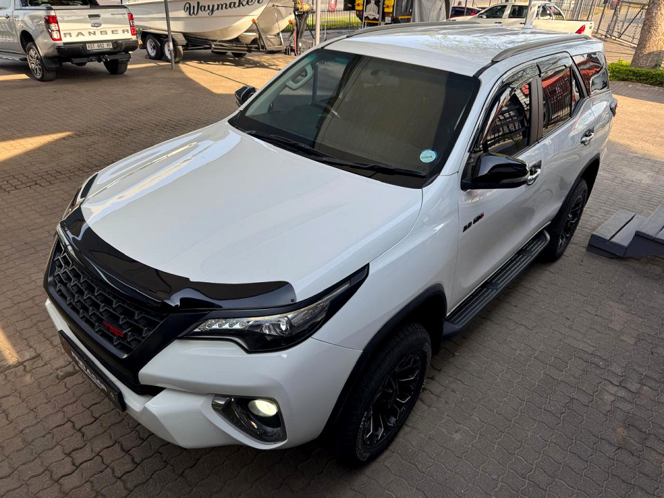 TOYOTA FORTUNER 2.8GD-6 R/B, image 2