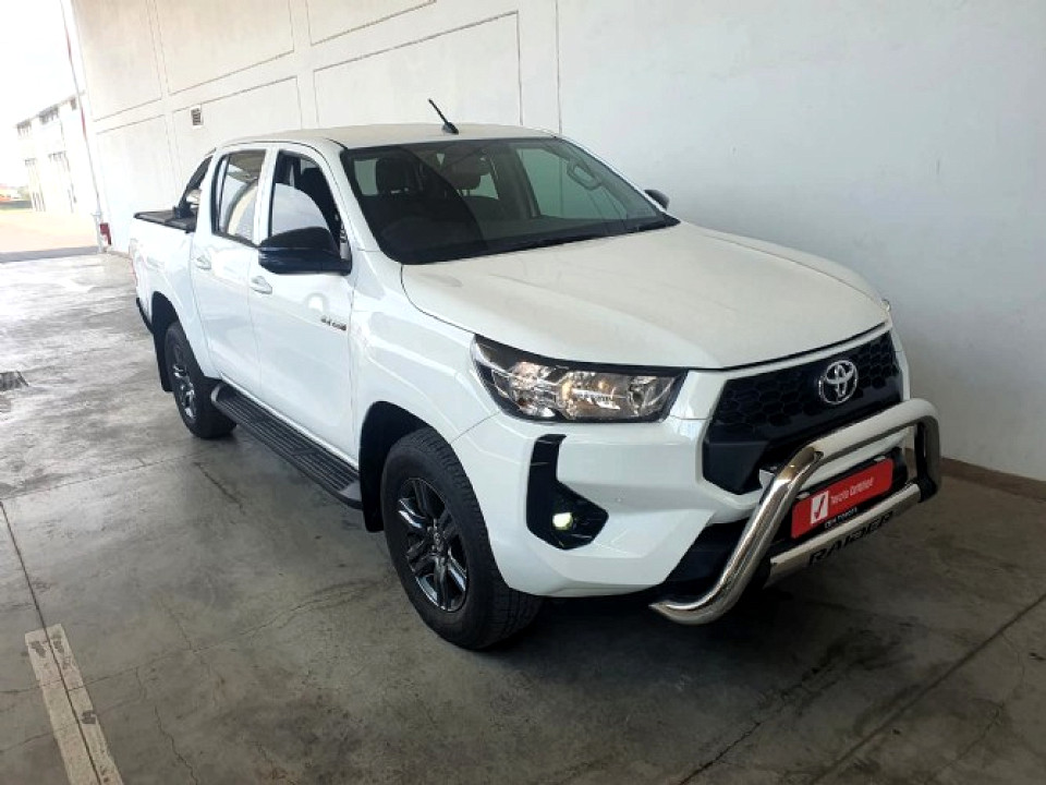 Toyota Hilux Double Cab 2.4GD6 RB Raider MT, image 1
