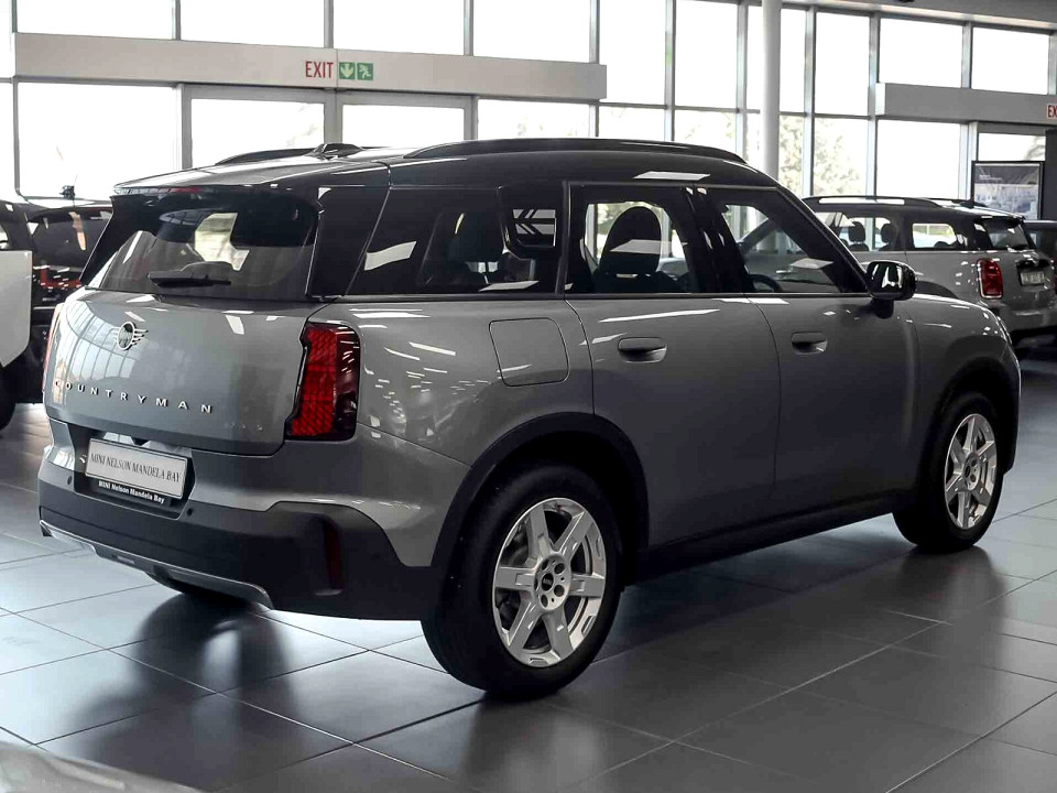 MINI COOPER COUNTRYMAN C (U25), image 2