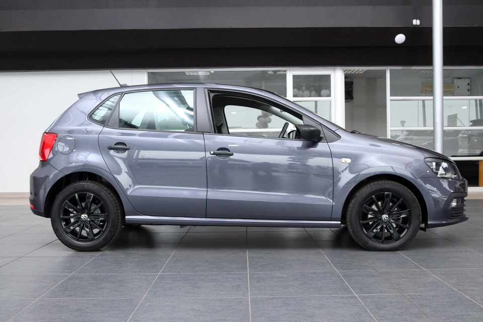 VOLKSWAGEN POLO VIVO 1.4 (5DR), image 2