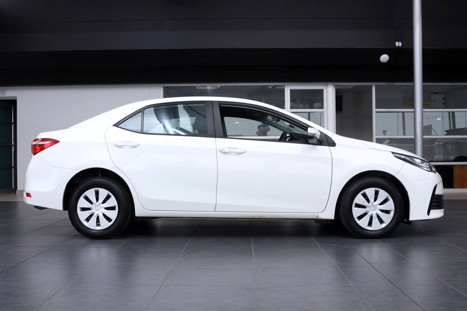 TOYOTA COROLLA QUEST, image 2