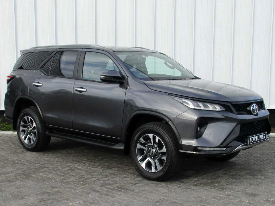 TOYOTA FORTUNER 2.8GD-6 4X4 A/T, image 1