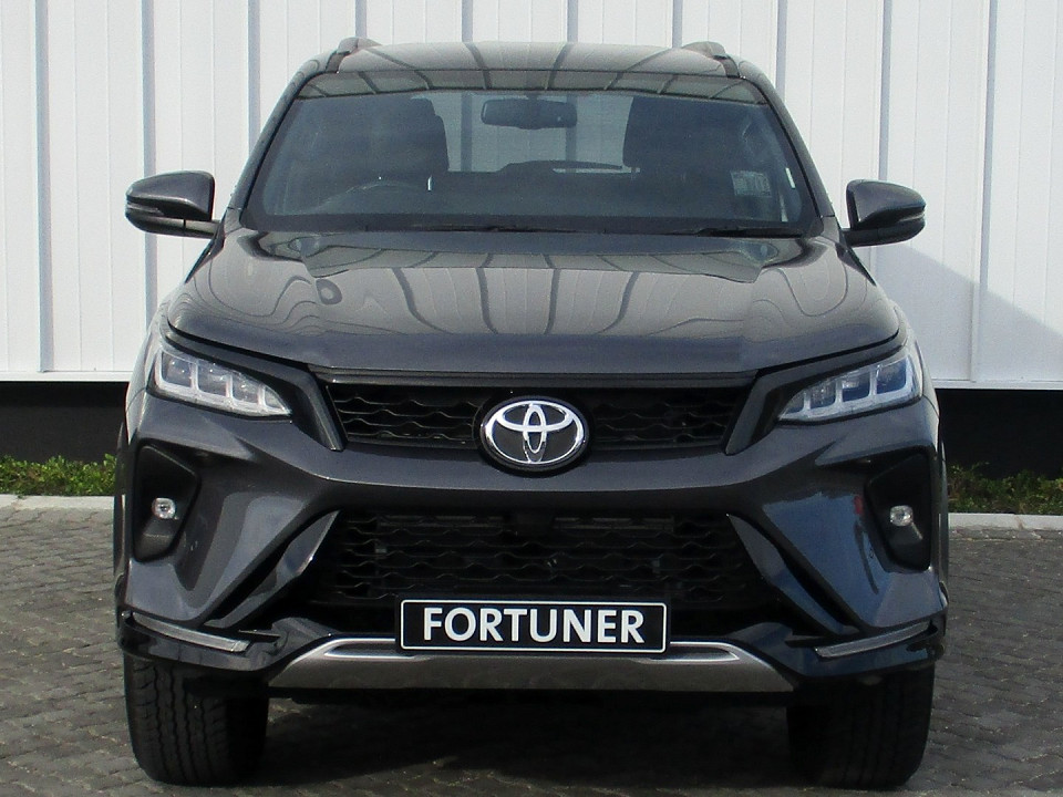 TOYOTA FORTUNER 2.8GD-6 4X4 A/T, image 2