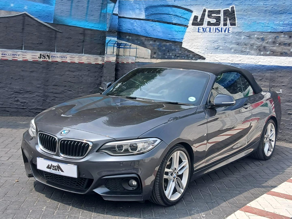 BMW 220i convertible M Sport auto, image 1