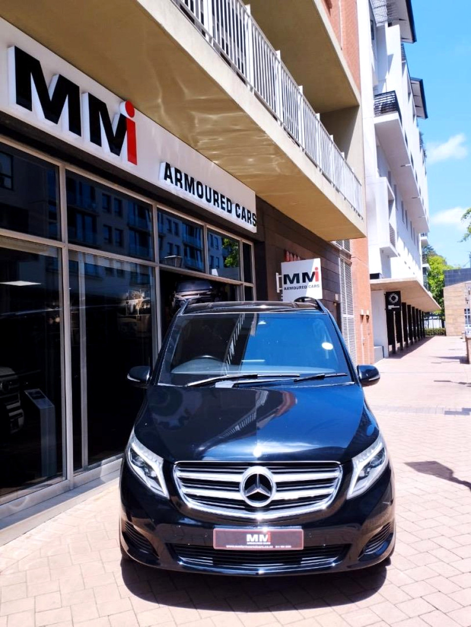 Mercedes-Benz V250 BlueTec, image 2
