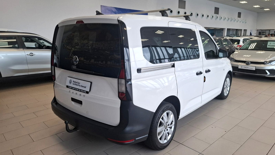 VOLKSWAGEN CADDY KOMBI 1.6i (7 SEAT), image 2