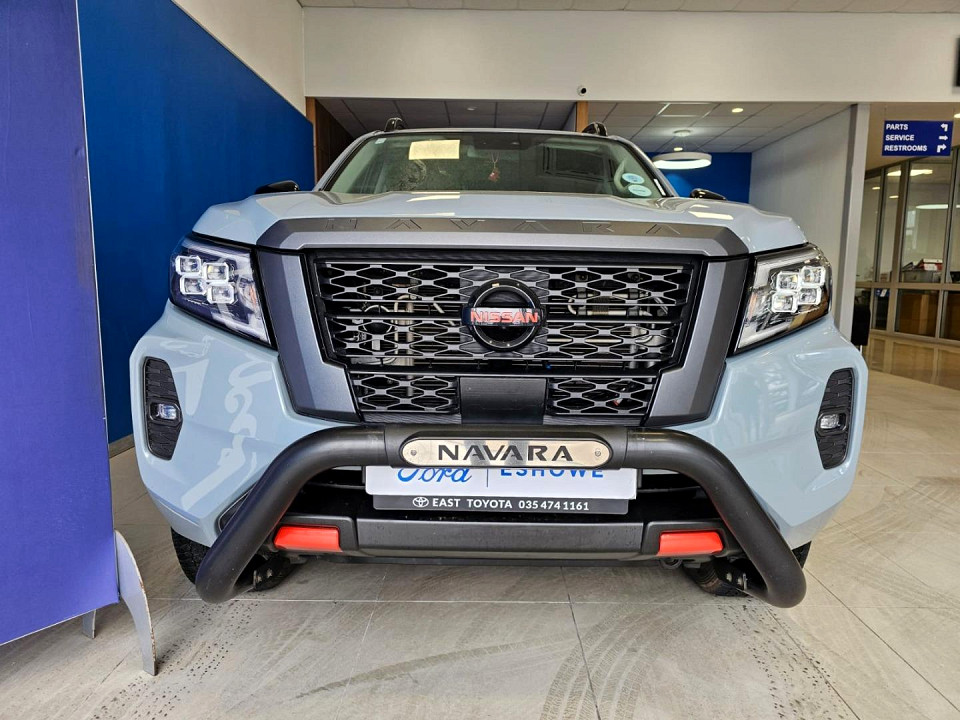 NISSAN NAVARA 2.5DDTi PRO-4X 4X4 A/T D/C P/U, image 2