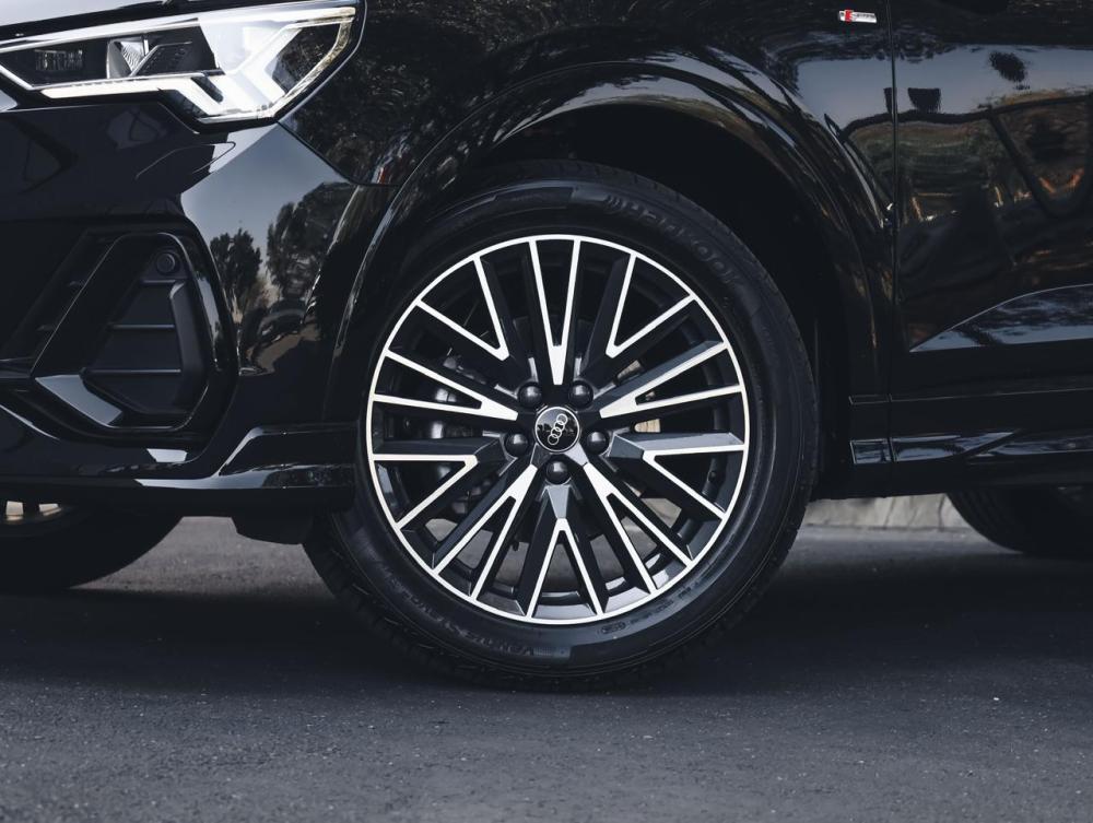 Audi Q3 Sportback Black Edition 35 TDI S tronic, image 2