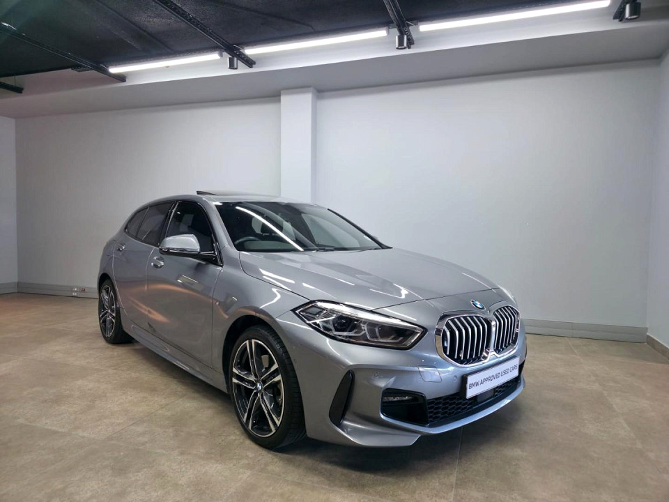 BMW 118i M Sport, image 1