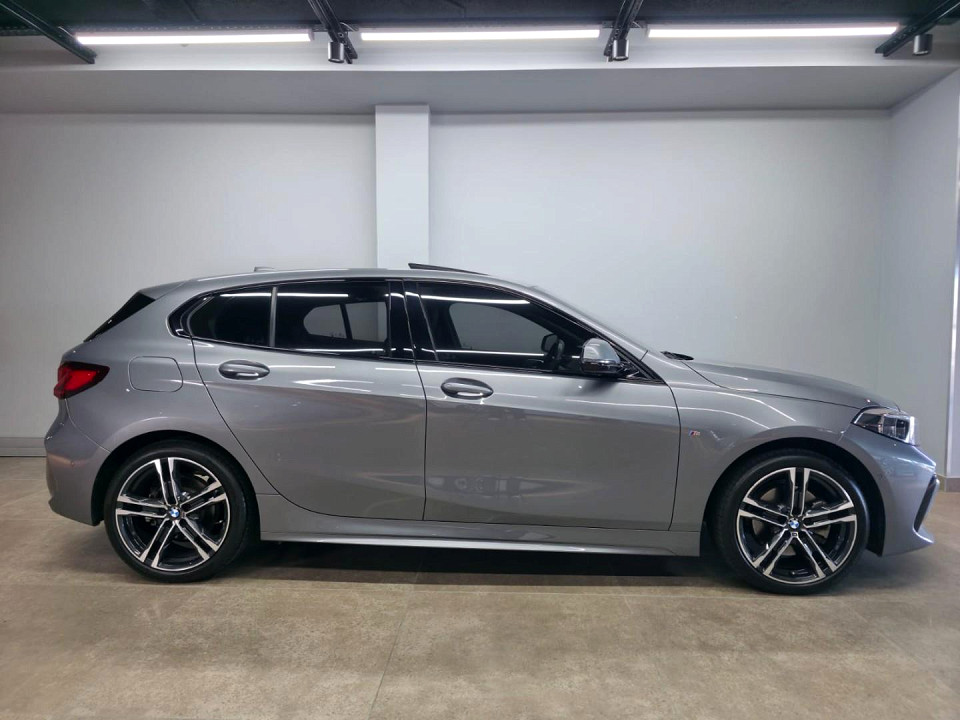 BMW 118i M Sport, image 2
