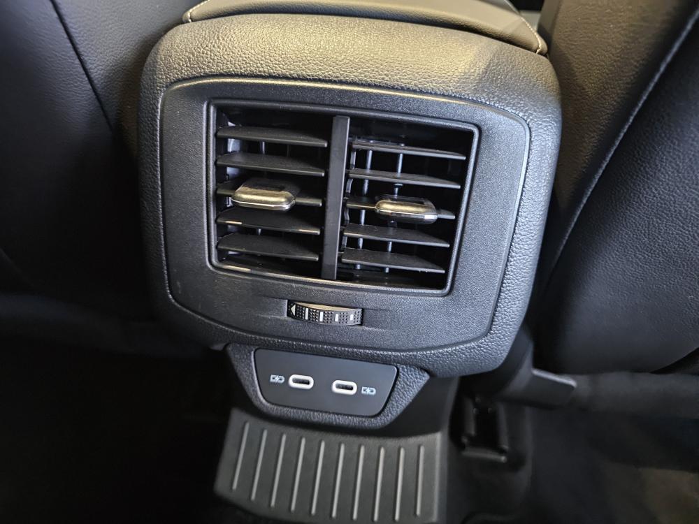 VOLKSWAGEN T-ROC 1.4 TSI DESIGN TIPTRONIC, image 2