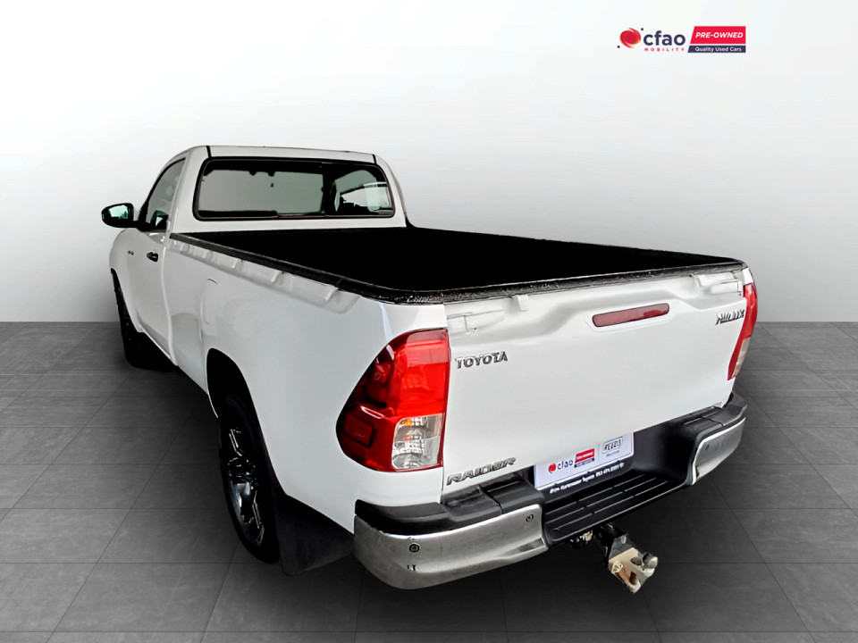 Toyota Hilux 2.4 GD-6 4X4 Raider 6MT, image 2