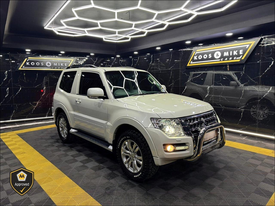 MITSUBISHI PAJERO 3.2 Di - Dc GLS SWB A/T, image 1