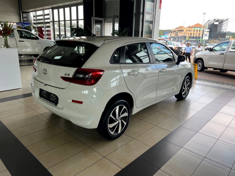 TOYOTA STARLET 1.5 Xs, image 2