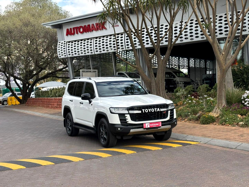 TOYOTA LANDCRUISER 300 V6 3.5T GR-S, image 1