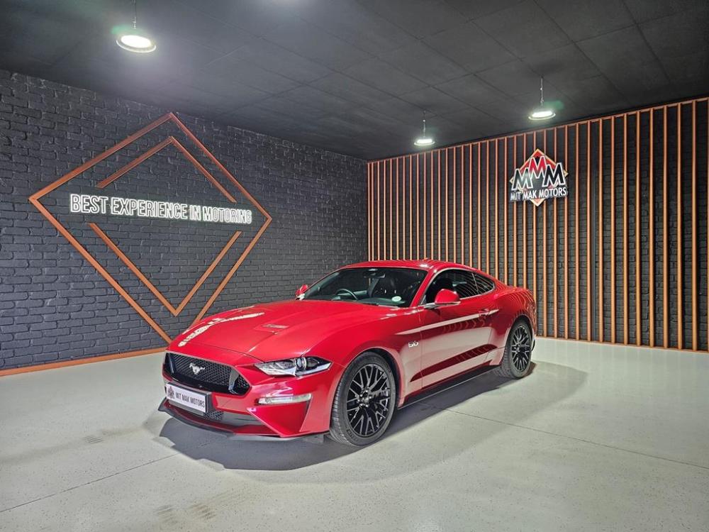 Ford Mustang 5.0 GT Fastback, image 1