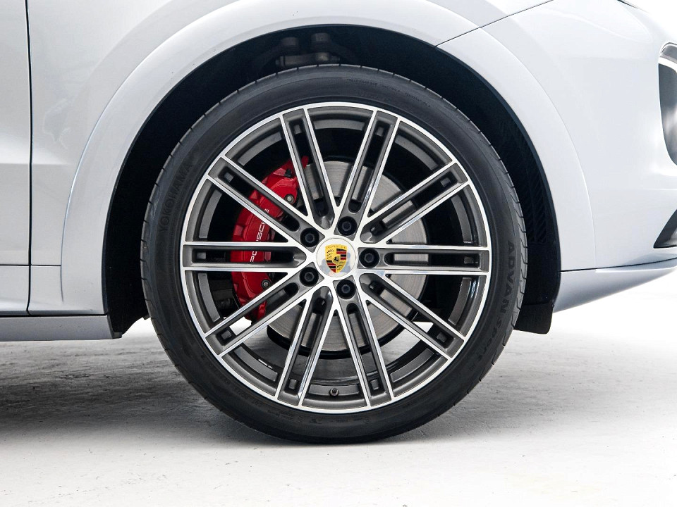 PORSCHE CAYENNE GTS COUPE, image 2