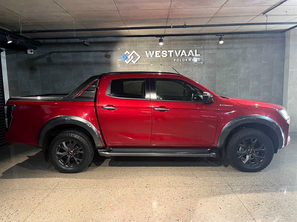ISUZU D-MAX 3.0 Ddi V-CROSS HR A/T D/C P/U, image 2
