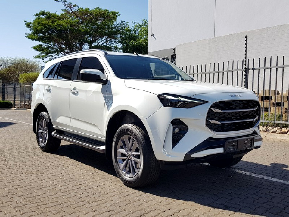 ISUZU MU-X 3.0D LS A/T, image 1