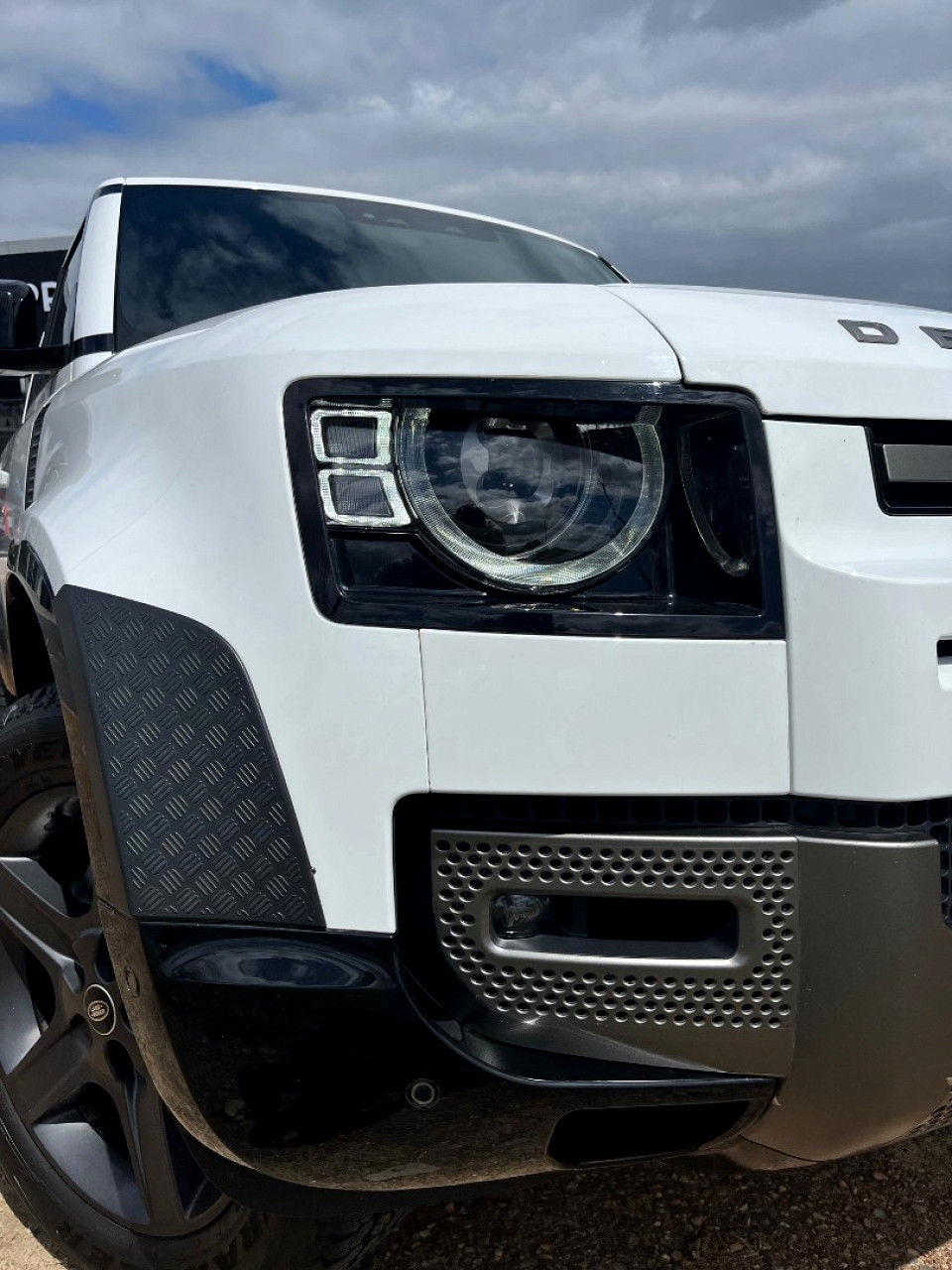 LAND ROVER DEFENDER 110 D240 SE X DYNAMIC (177KW), image 2