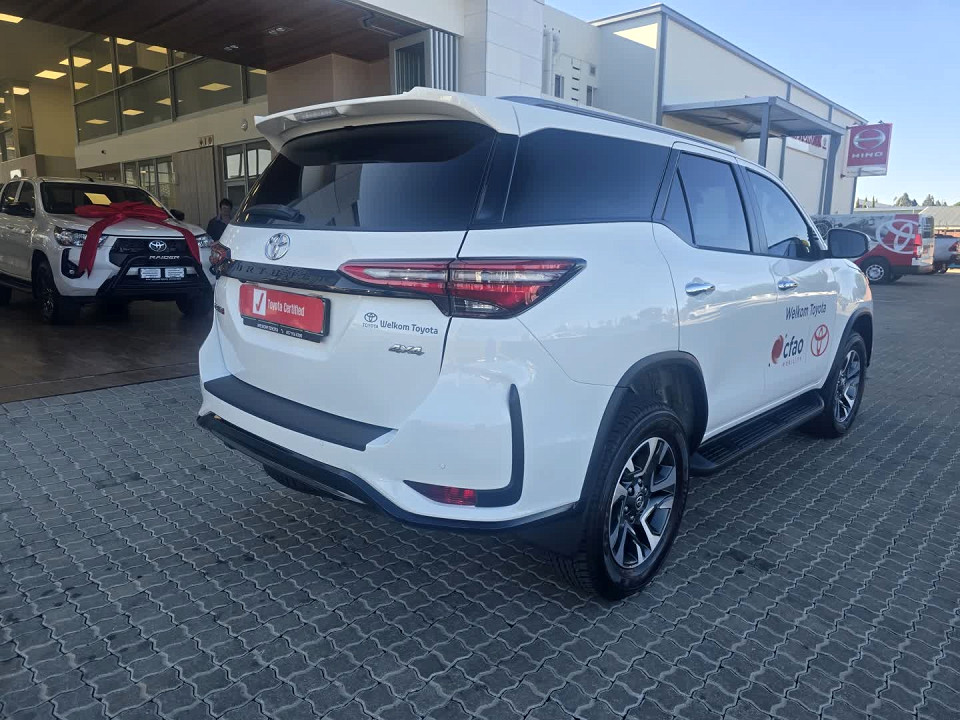 TOYOTA FORTUNER 2.8GD-6 4X4 A/T, image 2