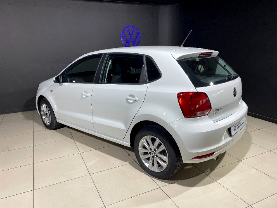 VOLKSWAGEN POLO VIVO 1.6 COMFORTLINE TIP (5DR), image 2