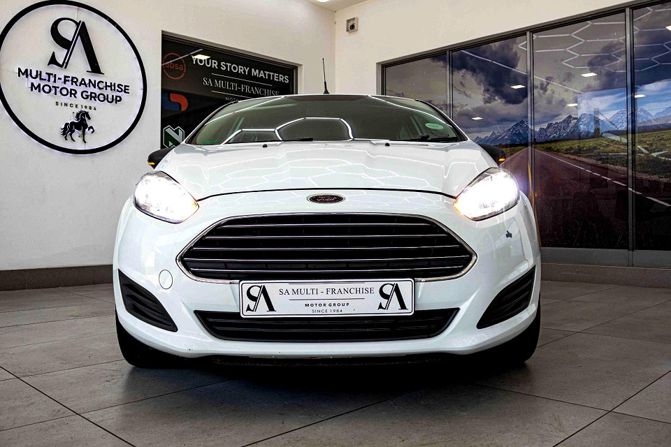FORD FIESTA 1.4 AMBIENTE 5 Dr, image 2