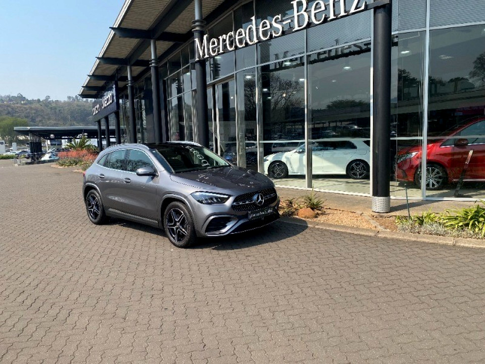 MERCEDES-BENZ GLA 200 A/T, image 1