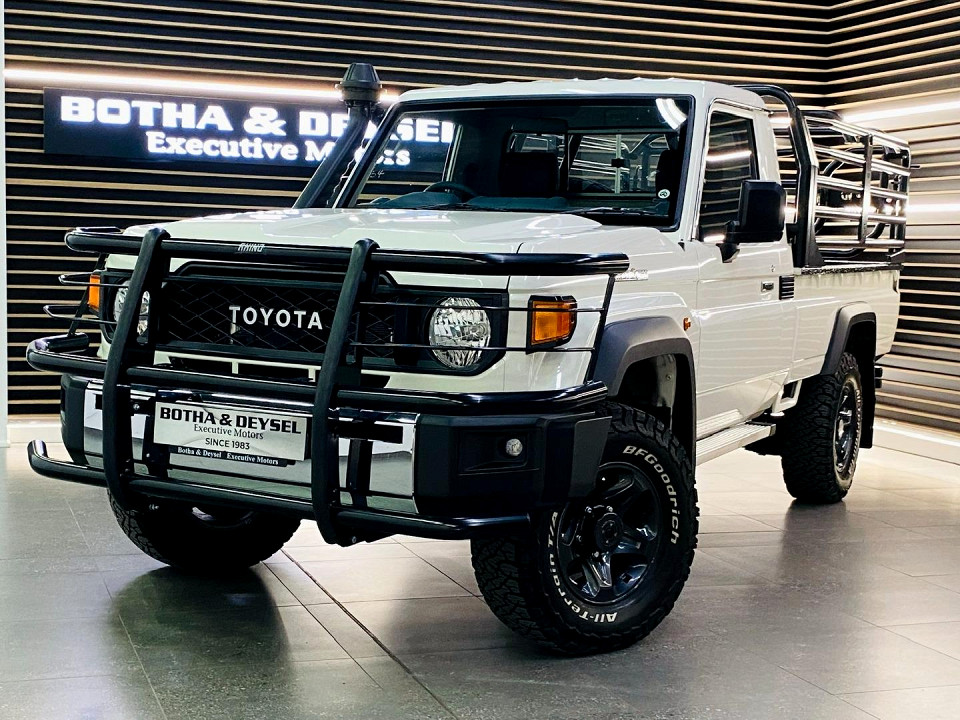TOYOTA LAND CRUISER 79 4.5D P/U S/C, image 1