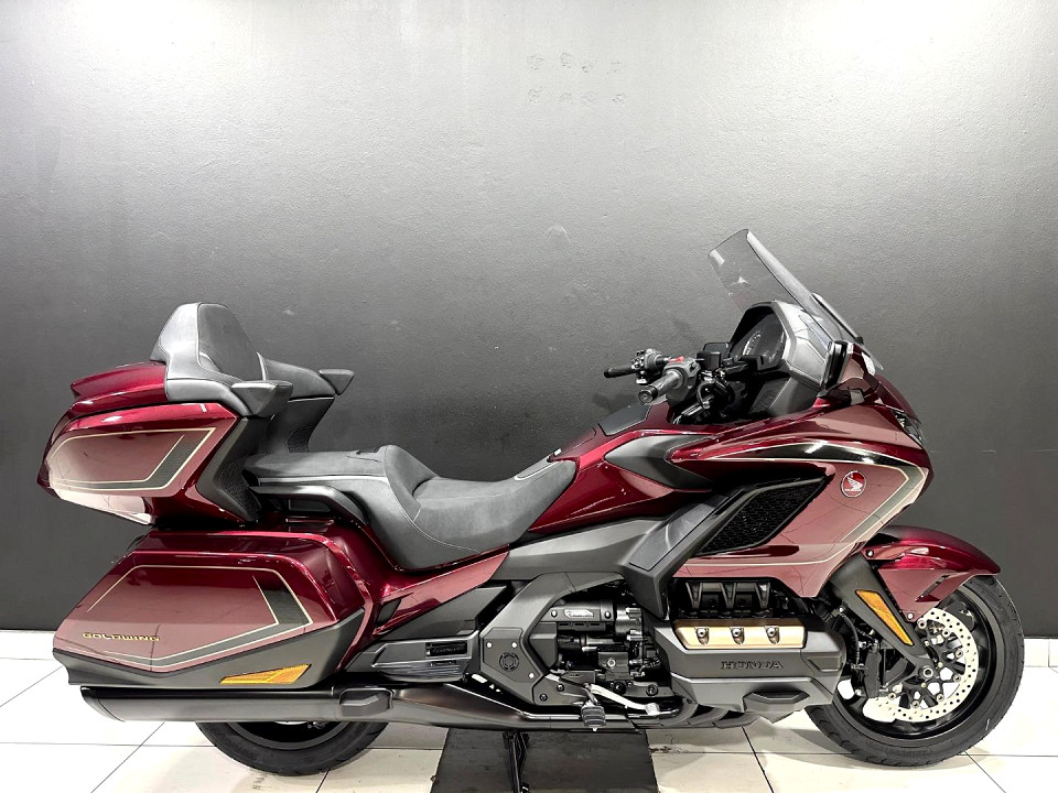 HONDA GL1800DA  DCT 50th Anniversary Edition, image 2