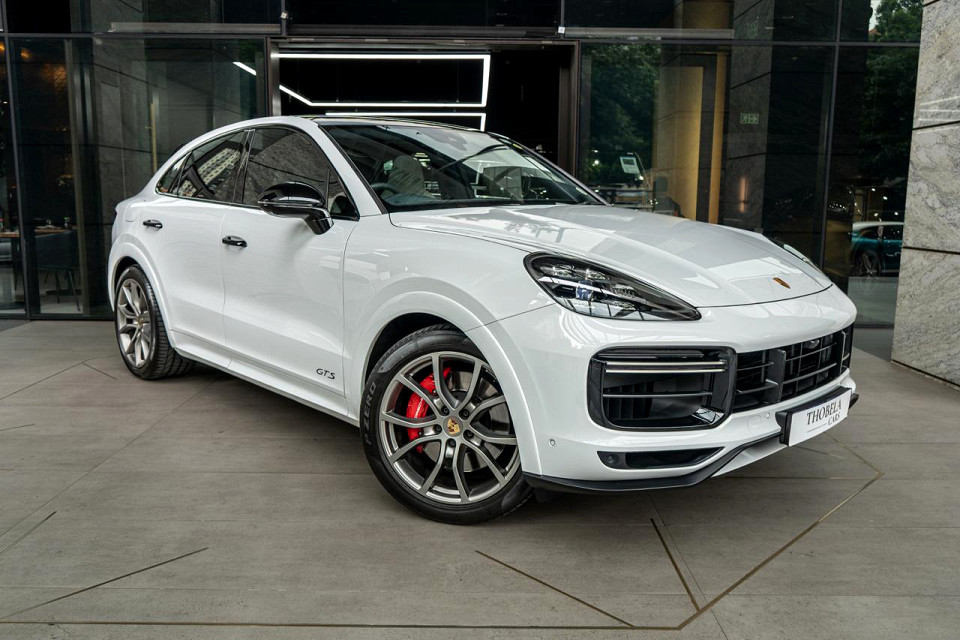 PORSCHE CAYENNE GTS COUPE