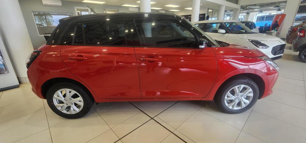 Suzuki Swift 1.2 GL+ CVT, image 2