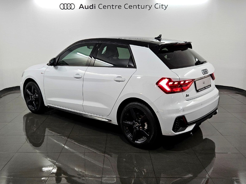 AUDI A1 SPORTBACK 30 TFSI BLACK EDITION S-TRONIC, image 2