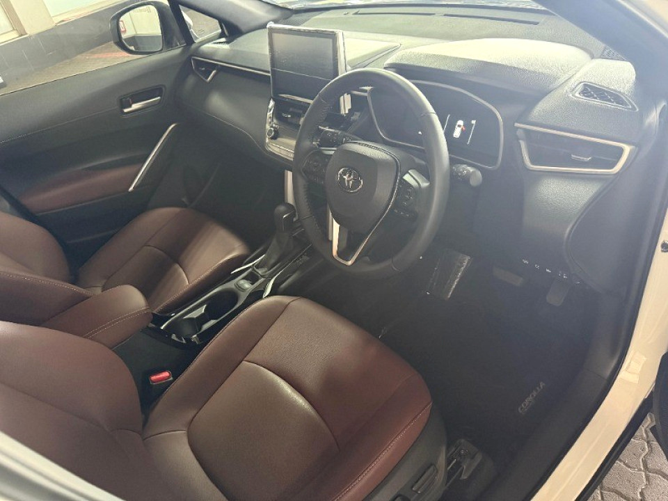 TOYOTA COROLLA CROSS 1.8 XR, image 2