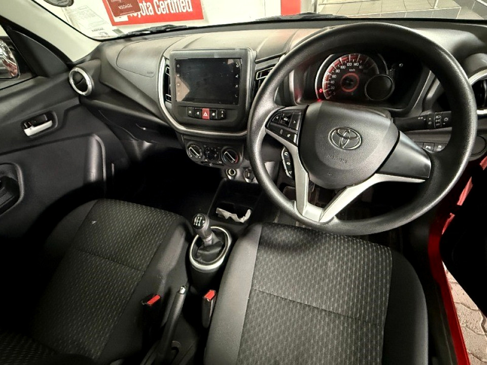 TOYOTA VITZ 1.0 XR, image 2