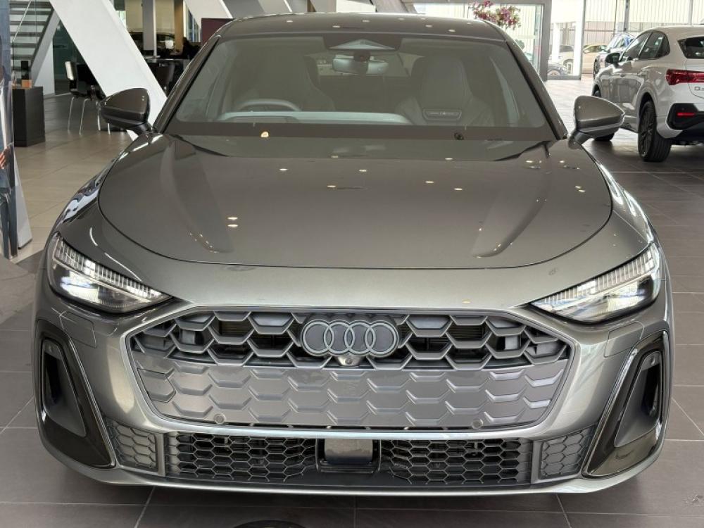 Audi A5 Black Edition TFSI quattro S tronic, image 2