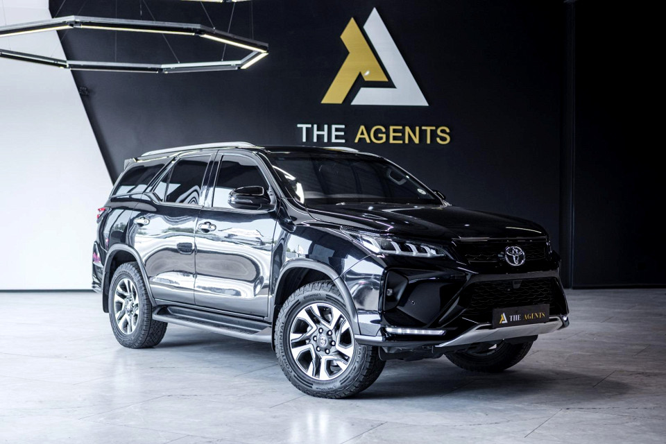 TOYOTA  FORTUNER 2.8GD-6 R/B A/T, image 1