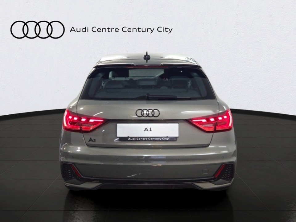 AUDI A1 SPORTBACK 30 TFSI BLACK EDITION S-TRONIC, image 2