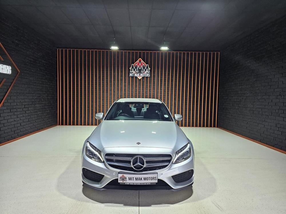 Mercedes-Benz C220d, image 2