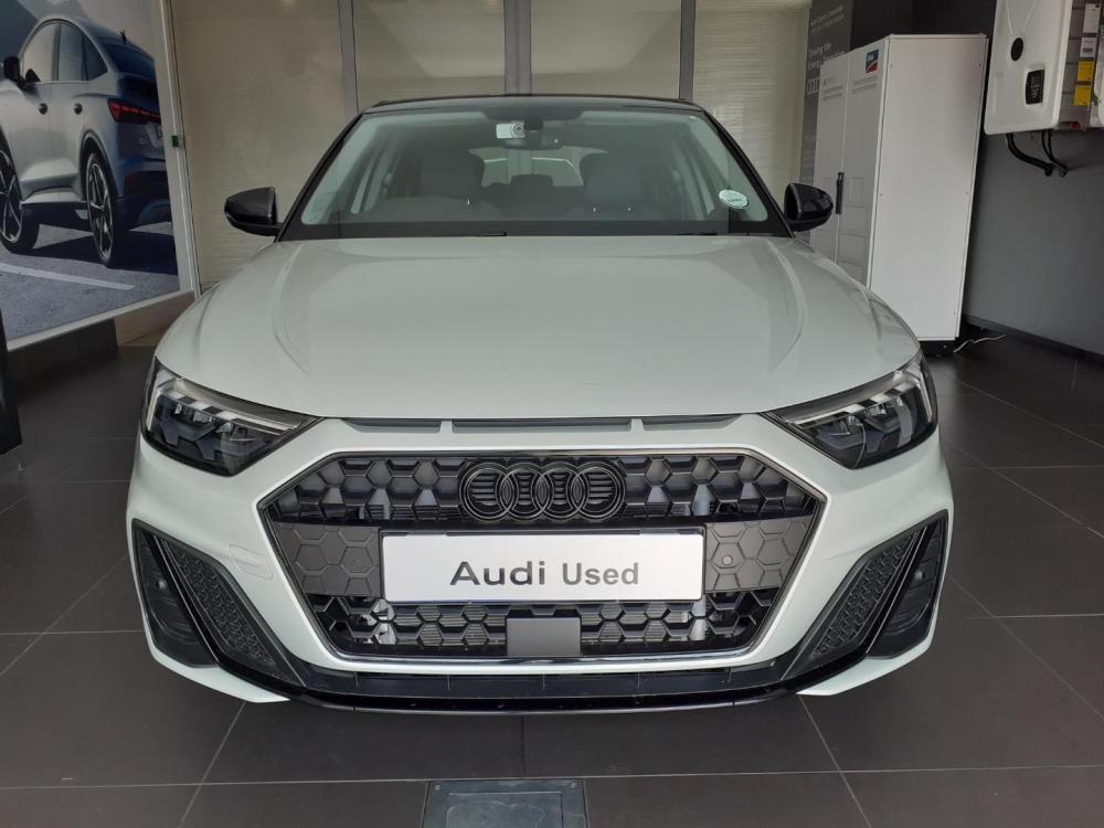 Audi A1 Sportback Black Edition 30 TFSI S tronic, image 2