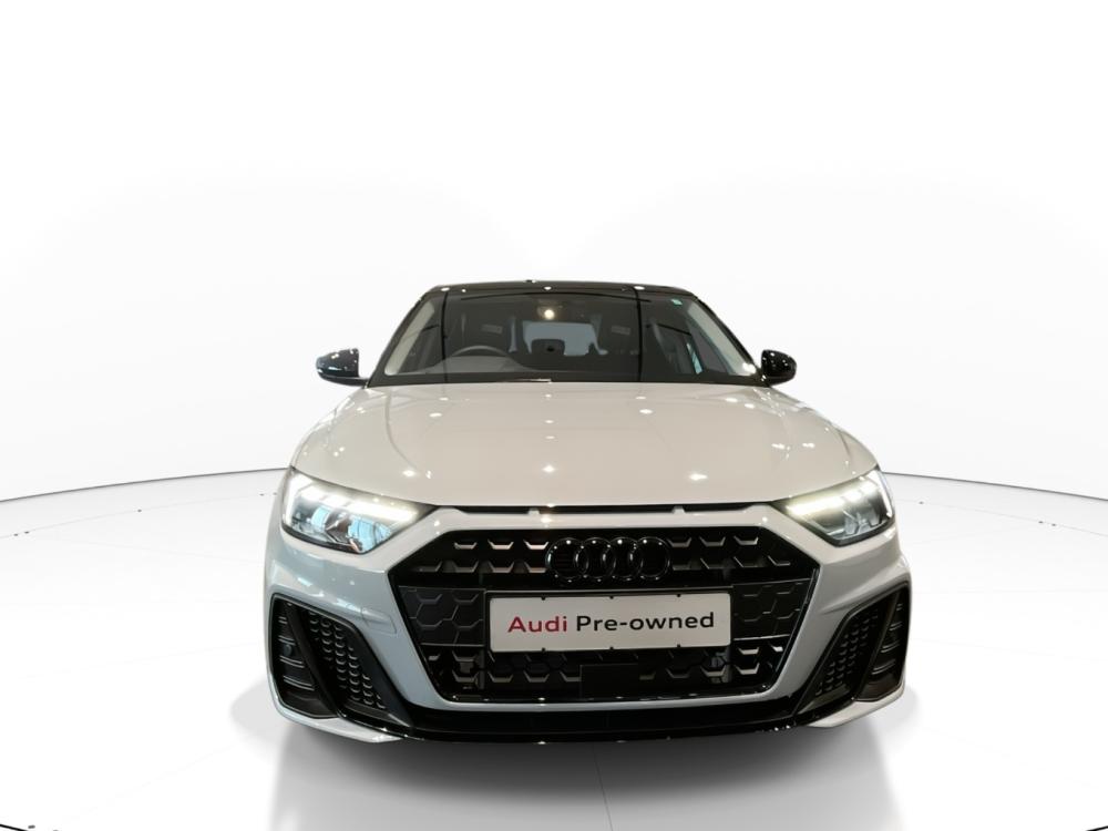Audi A1 Sportback Black Edition 30 TFSI S tronic, image 2