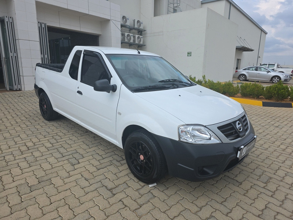 NISSAN NP200 1.6  P/U S/C, image 1