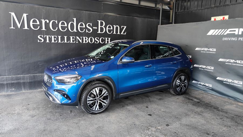 MERCEDES-BENZ GLA 200 A/T, image 2