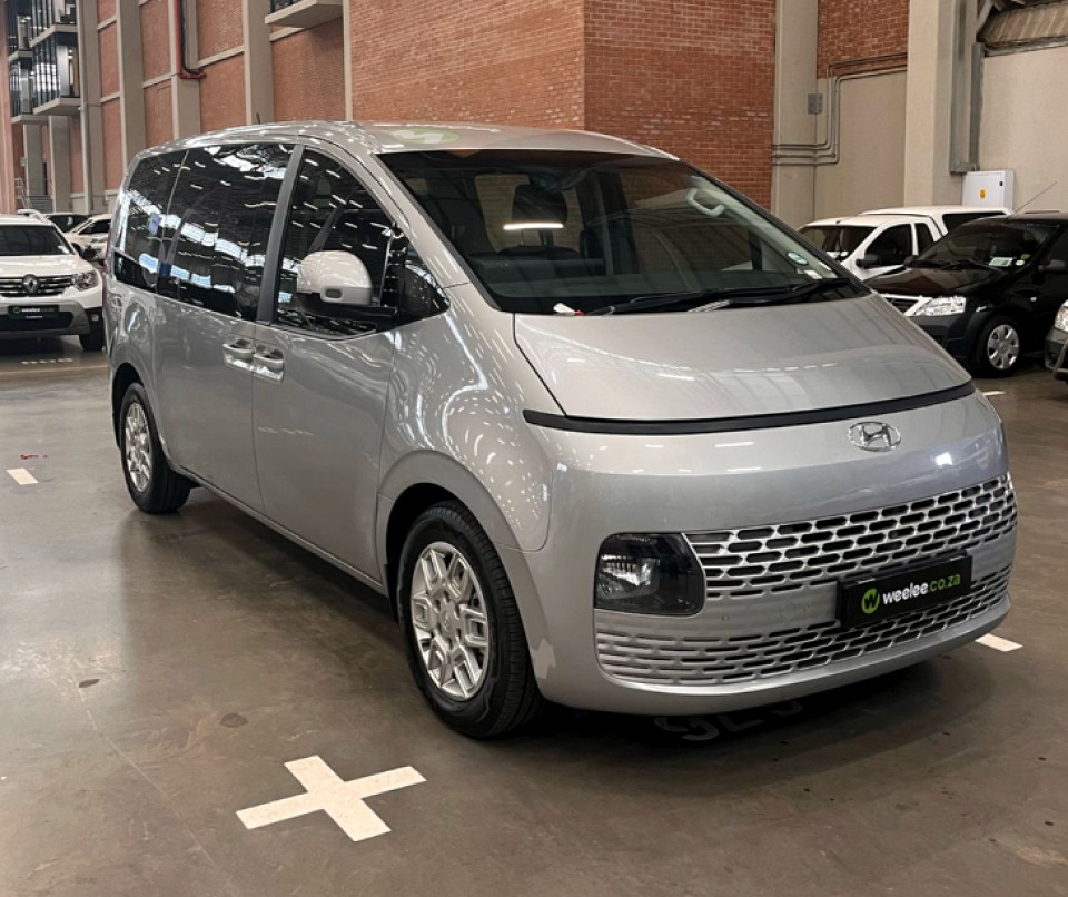 HYUNDAI STARIA 2.2D MULTICAB A/T (5 SEAT), image 1