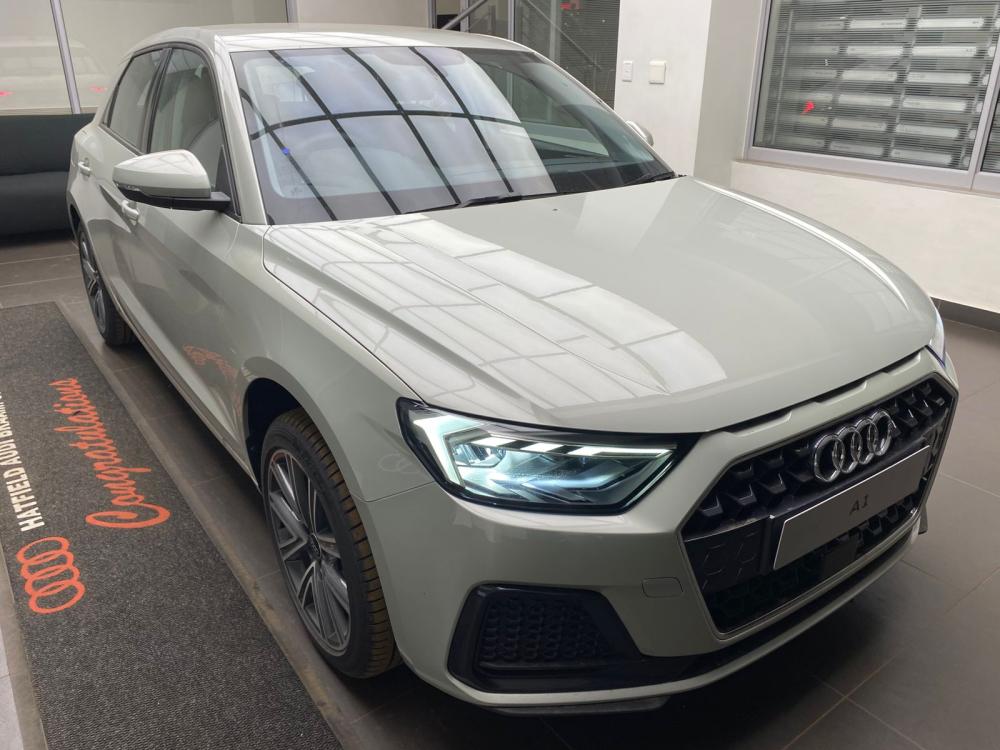 Audi A1 Sportback Sportback Advanced 30 TFSI S tronic, image 2