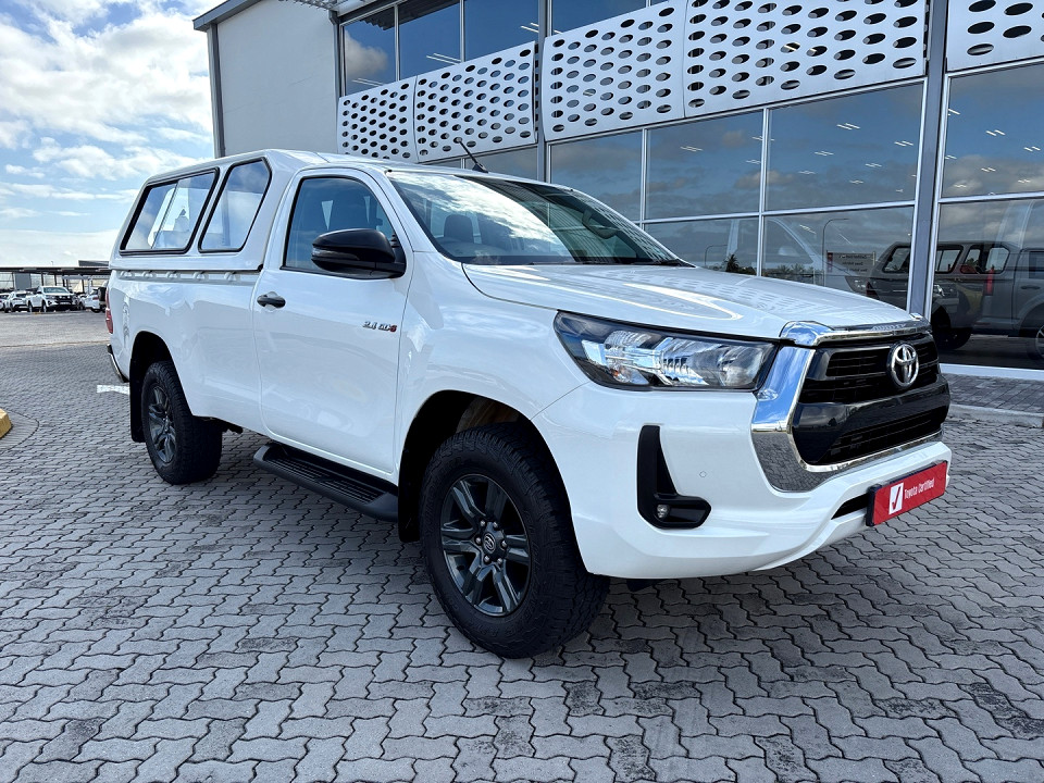 Toyota Hilux 2.4 GD-6 4X4 Raider 6MT, image 1