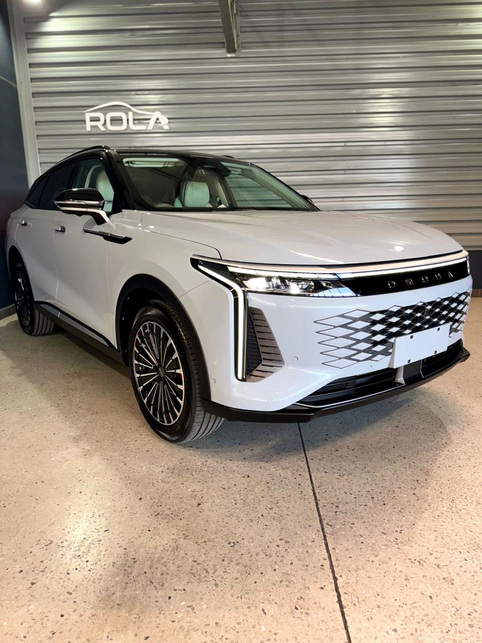OMODA C9 1.5T AWD PHEV, image 1