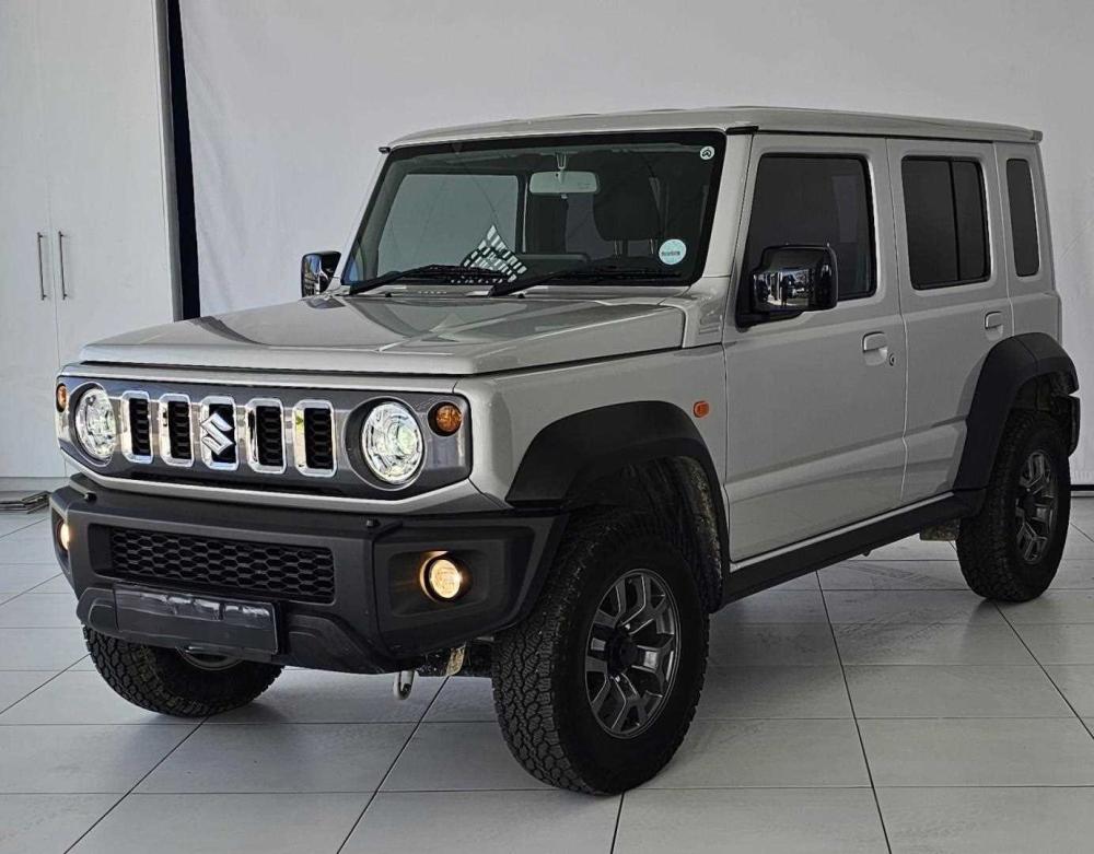 Suzuki Jimny 1.5 GLX Auto 5Dr, image 2