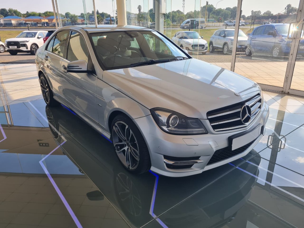 MERCEDES-BENZ C200 CDi ELEGANCE A/T, image 1