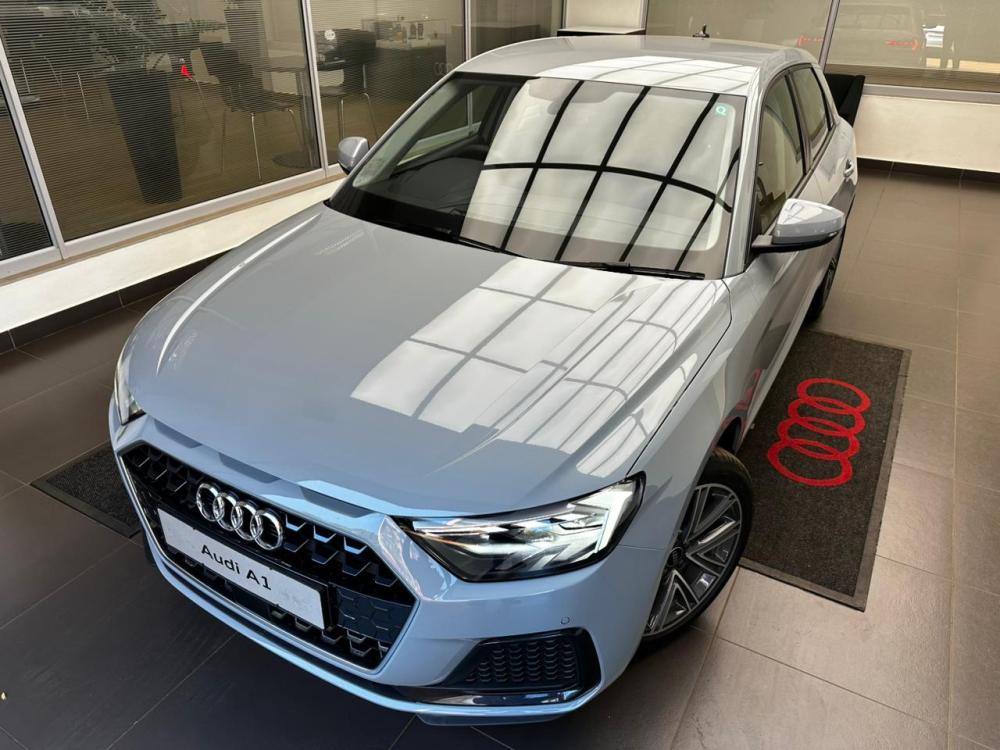 Audi A1 Sportback Sportback Advanced 30 TFSI S tronic, image 1